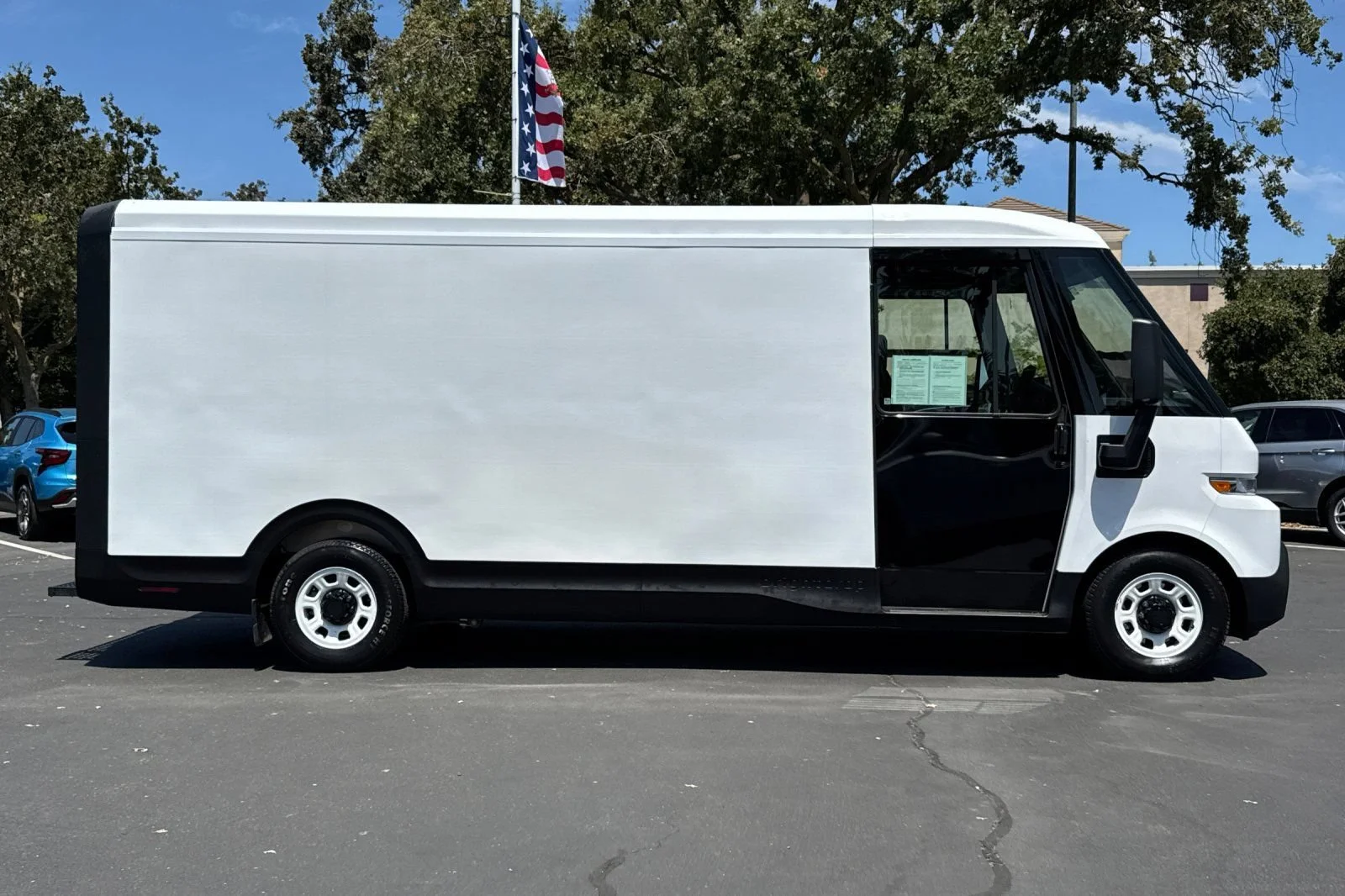 Used 2023 Chevrolet BrightDrop ZEVO 600 with VIN 2G5ZJ3HG6P9100473 for sale in Elk Grove, CA