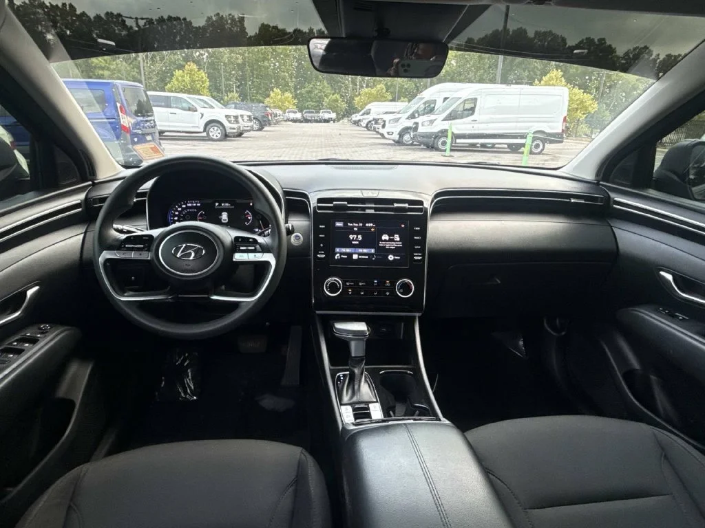 Used 2022 Black Hyundai SEL image 26