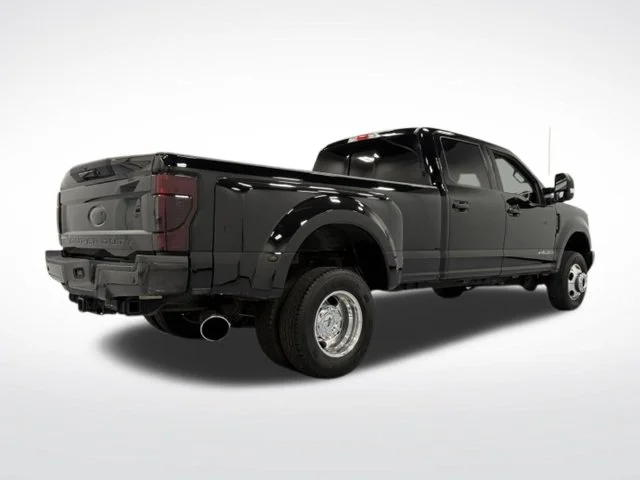 Used 2017 Black Ford Lariat image 9