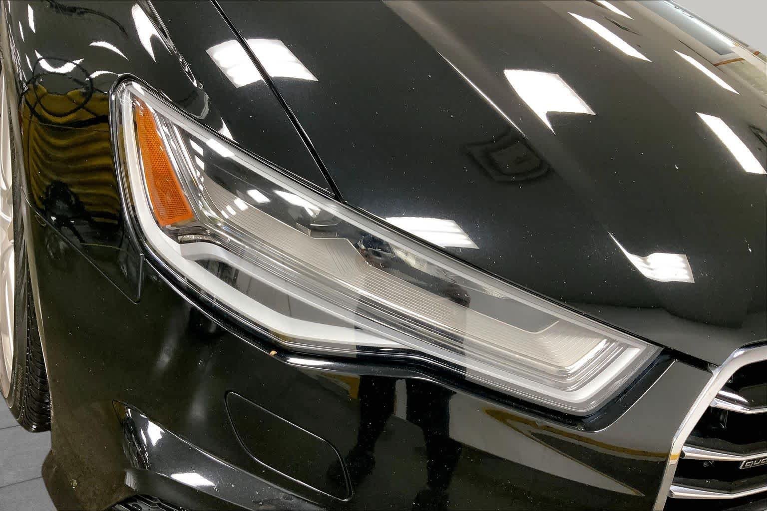 Used 2017 Mythos Black Metallic Audi Premium image 27