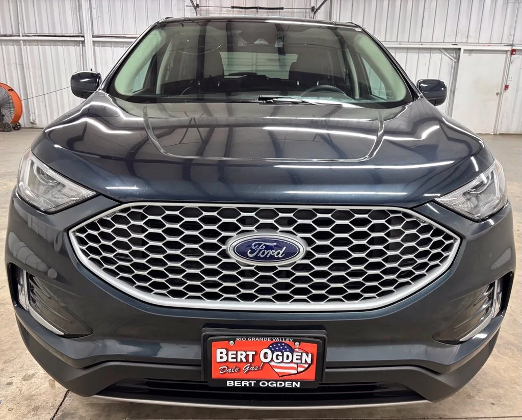 Used 2024 Blue Ford SEL image 2
