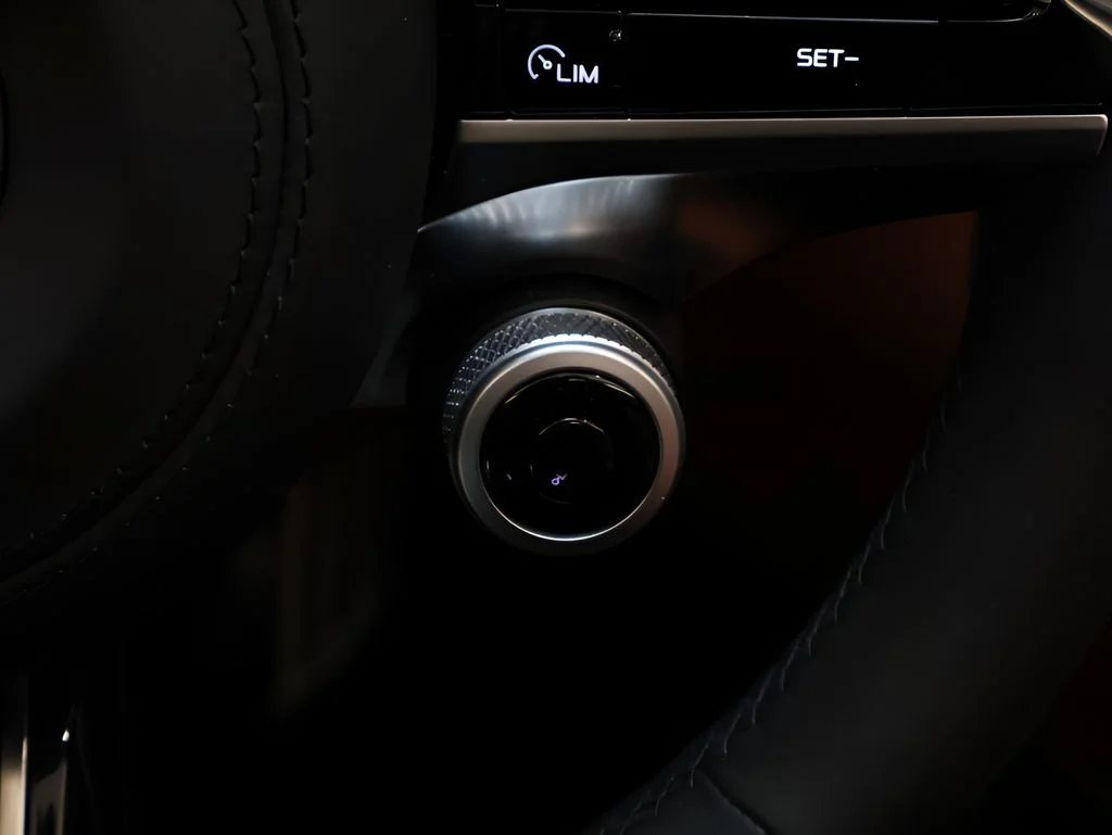 New 2026 Nero Assoluto Metallic Maserati Base image 37
