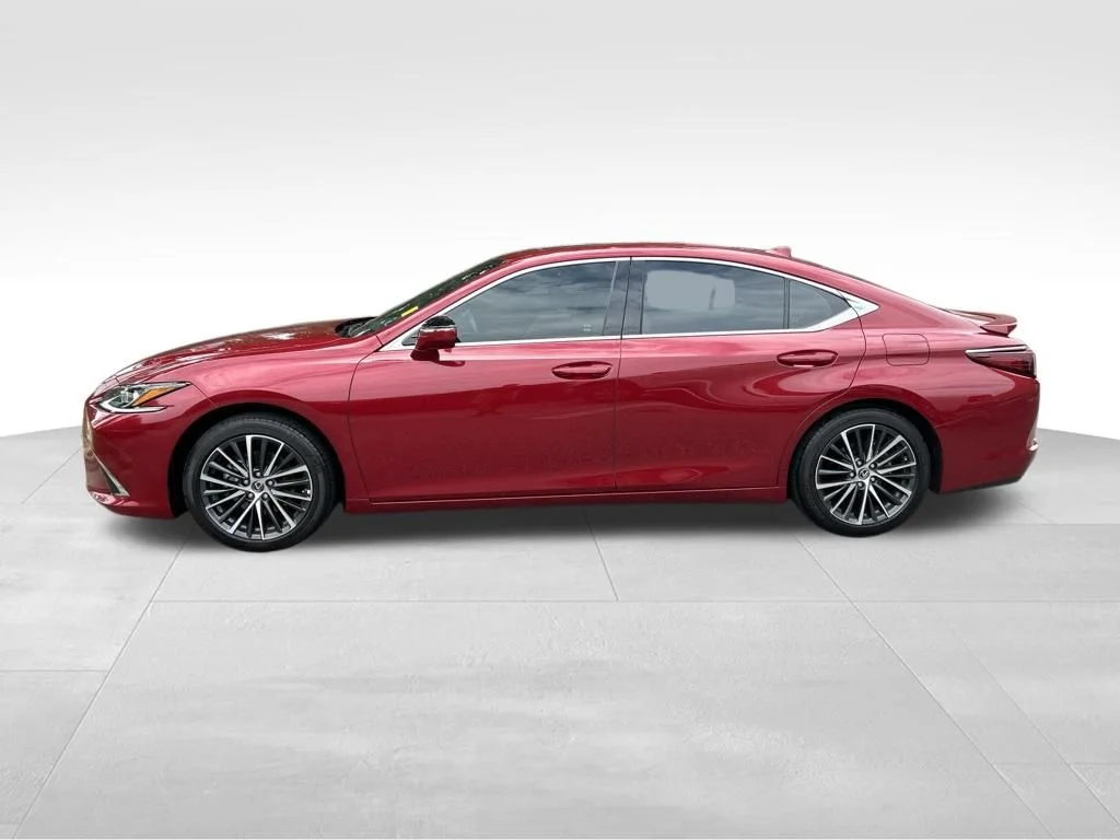 Used 2025 Red Lexus 350 image 2