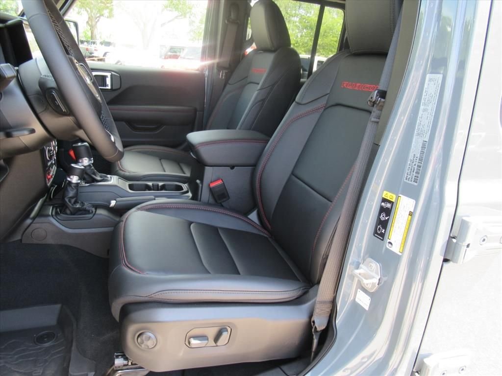 New 2026 Anvil Clear-Coat Exterior Paint Jeep Rubicon X image 19
