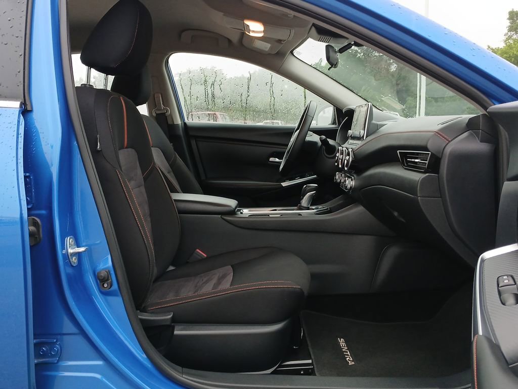 2025 Nissan Sentra SR - Photo 28