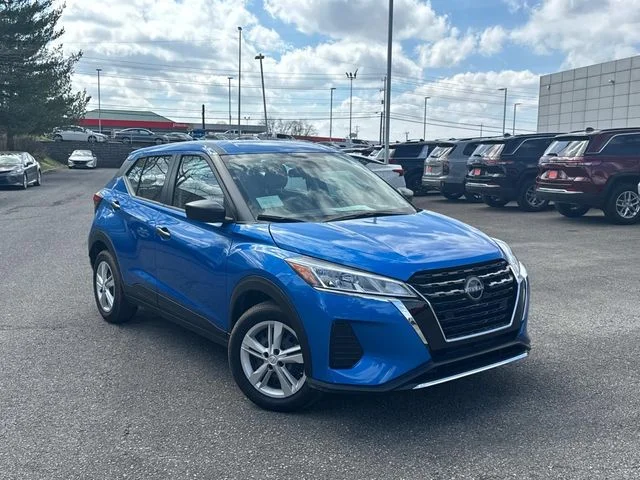Certified 2025 Nissan KICKS PLAY Base with VIN 3N1CP5BV2SL493722 for sale in Dickson, TN