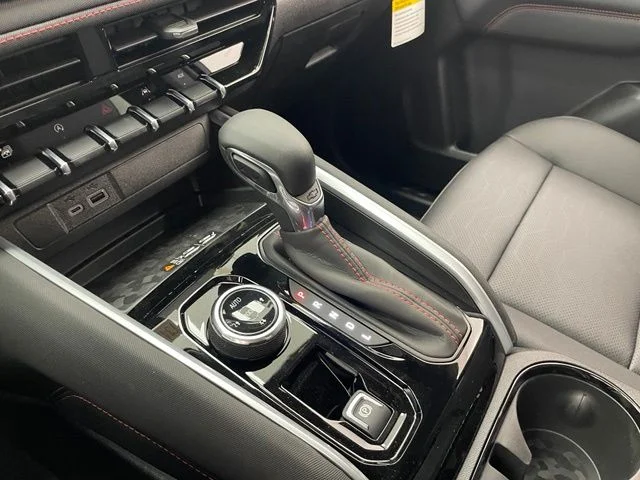 2026 Chevrolet Colorado Z71 - Photo 7