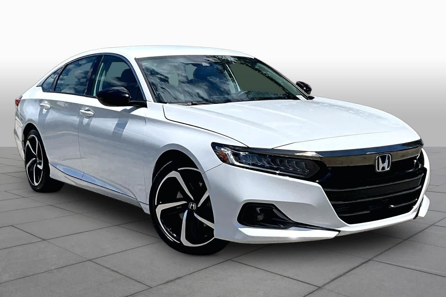Used 2022 Platinum White Pearl Honda Sport SE image 3