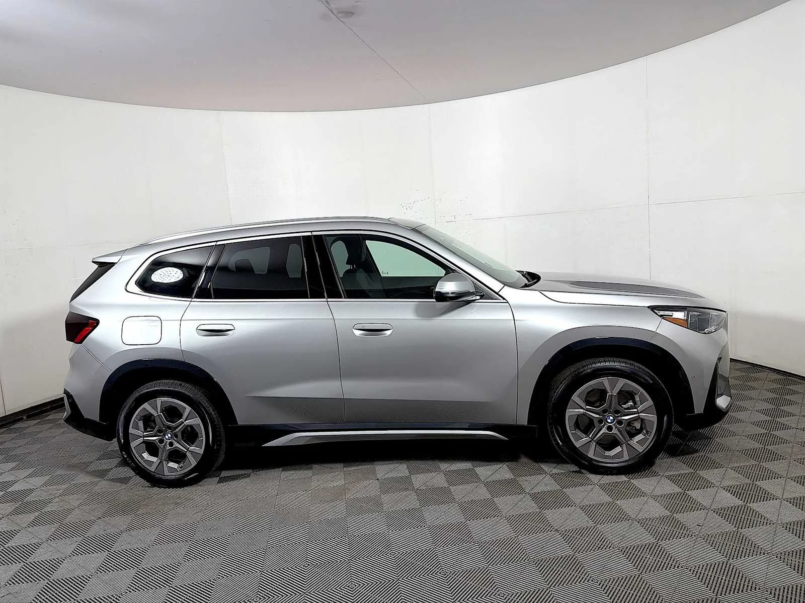 2026 BMW X1 28i - Photo 7