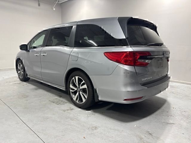Used 2023  Honda Touring image 9