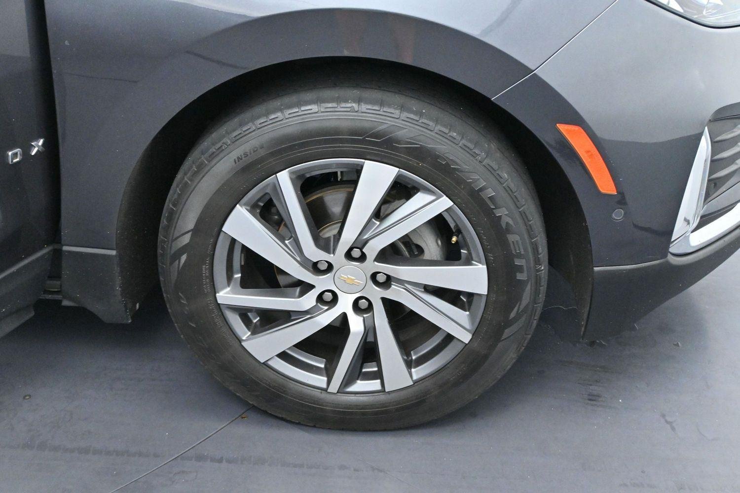Used 2022 Iron Gray Metallic Chevrolet Premier image 37