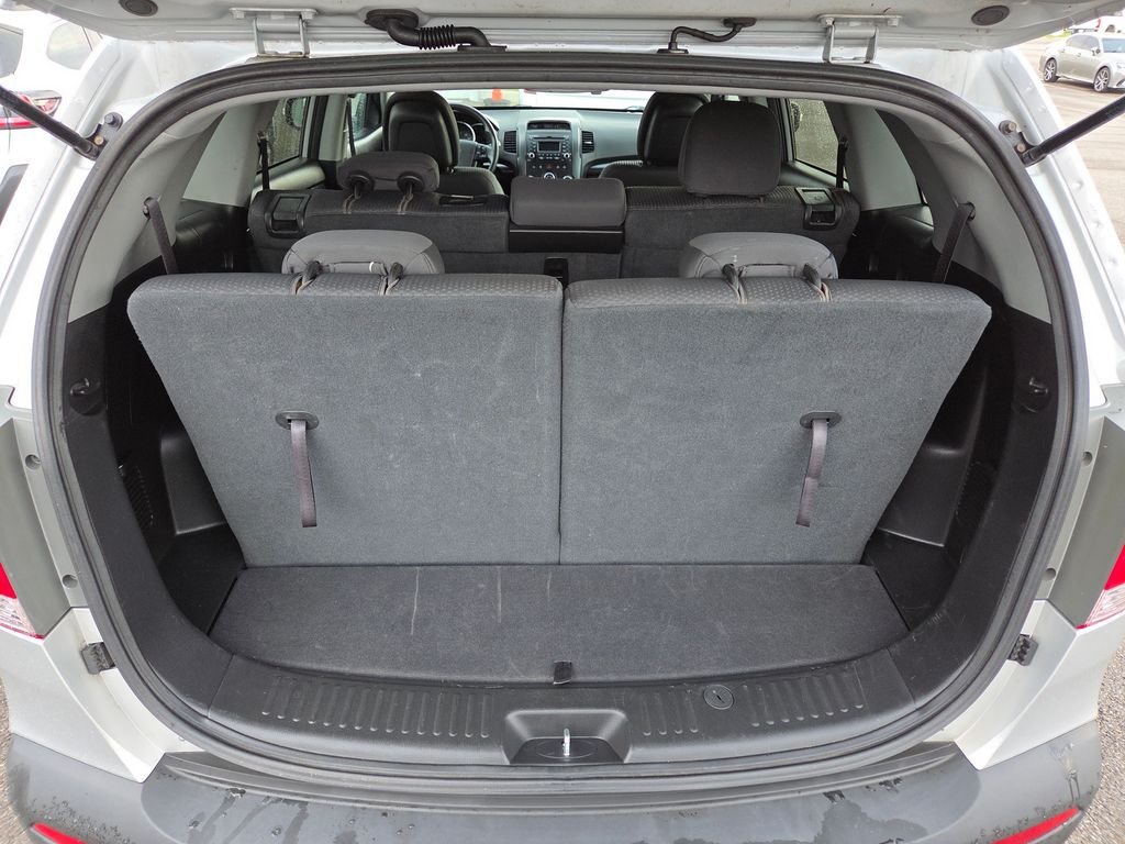 Used 2012 Silver Kia LX image 21