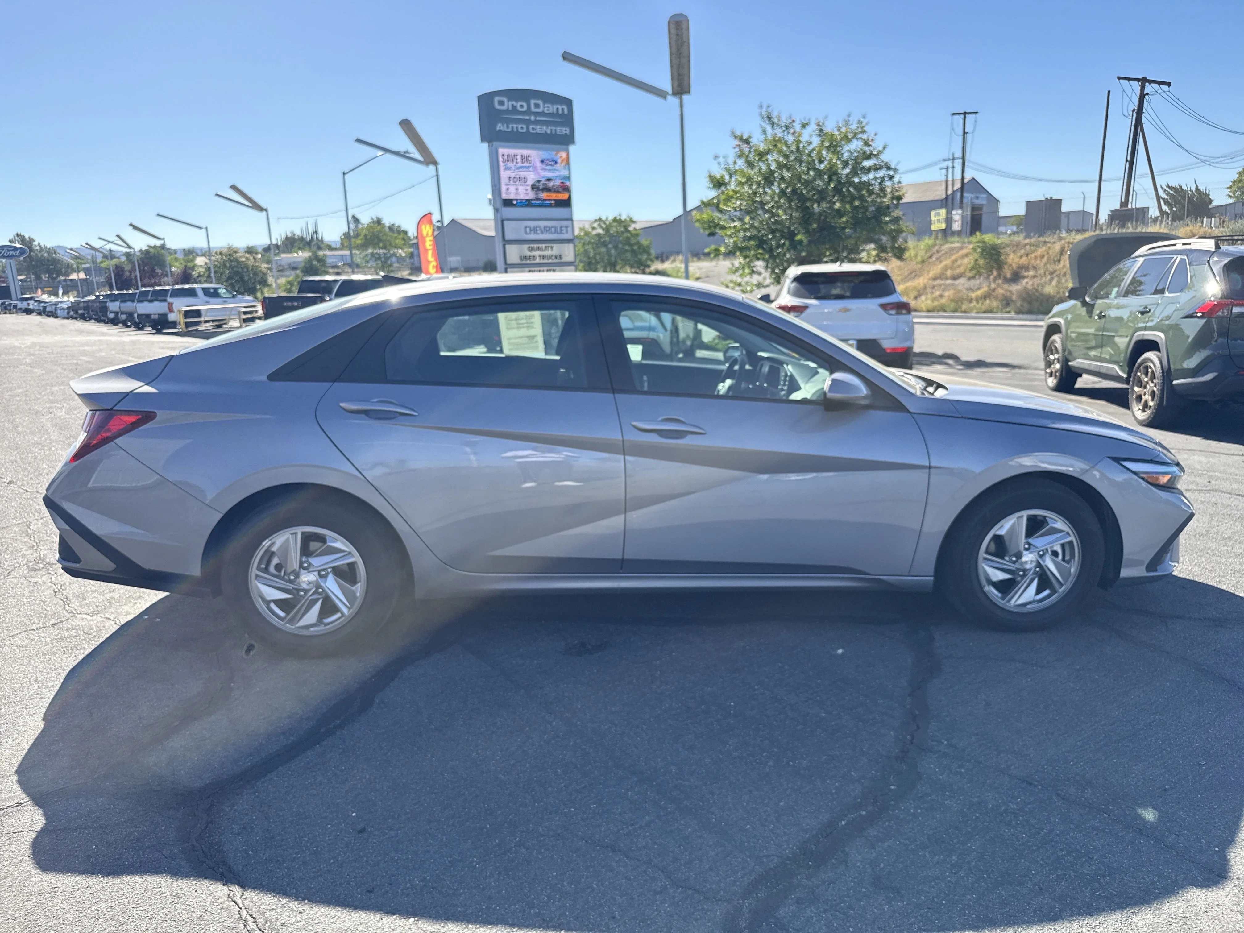 Used 2025 Fluid Metal Hyundai SE image 6