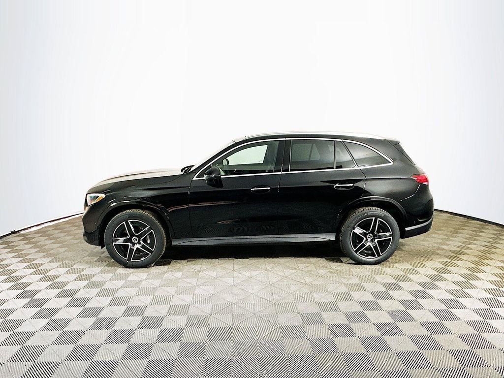 New 2026 Black Mercedes-Benz GLC 300 image 3