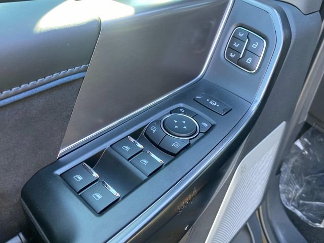 New 2026 Black Ford Platinum image 11