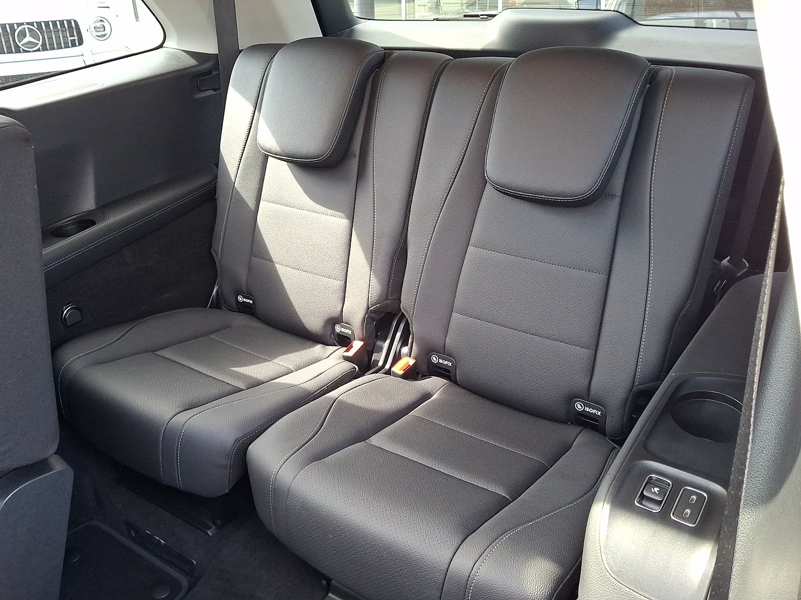 Certified Used 2026 Obsidian Black Metallic - 197 Mercedes-Benz 4MATIC® image 11