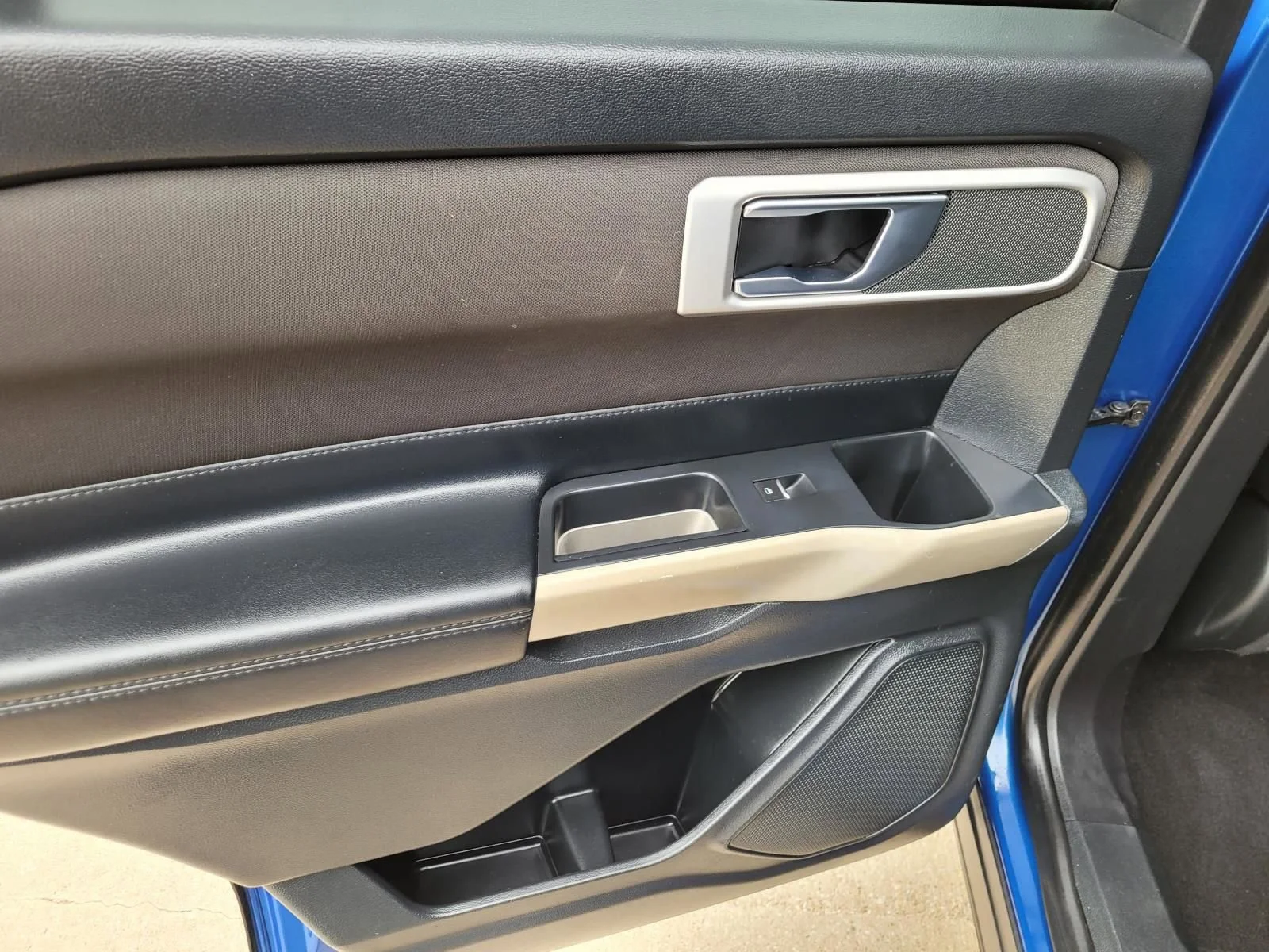 Used 2020 Blue Ford XLT image 16