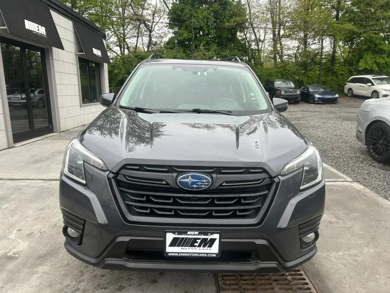 Used 2022 Gray Subaru Premium Sport Utility 4D image 13