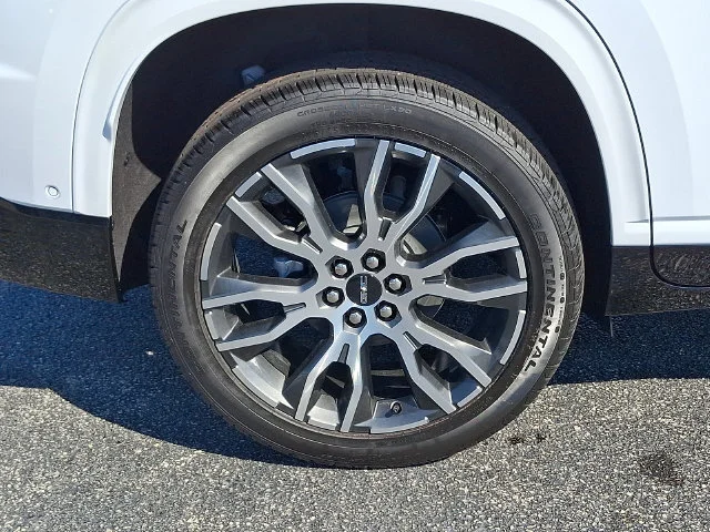 New 2027 Glacier White Tricoat GMC Denali Ultimate image 8