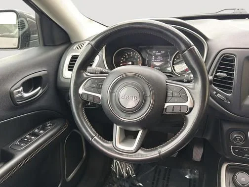 Used 2020 Gray Jeep Latitude image 12