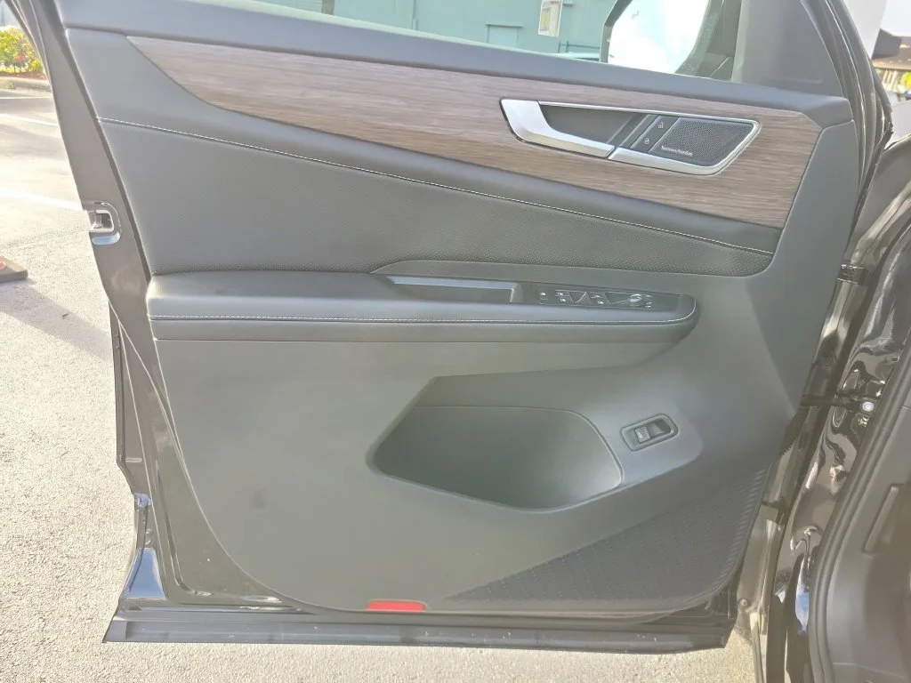 Used 2026  Volkswagen SEL Premium R-Line image 13