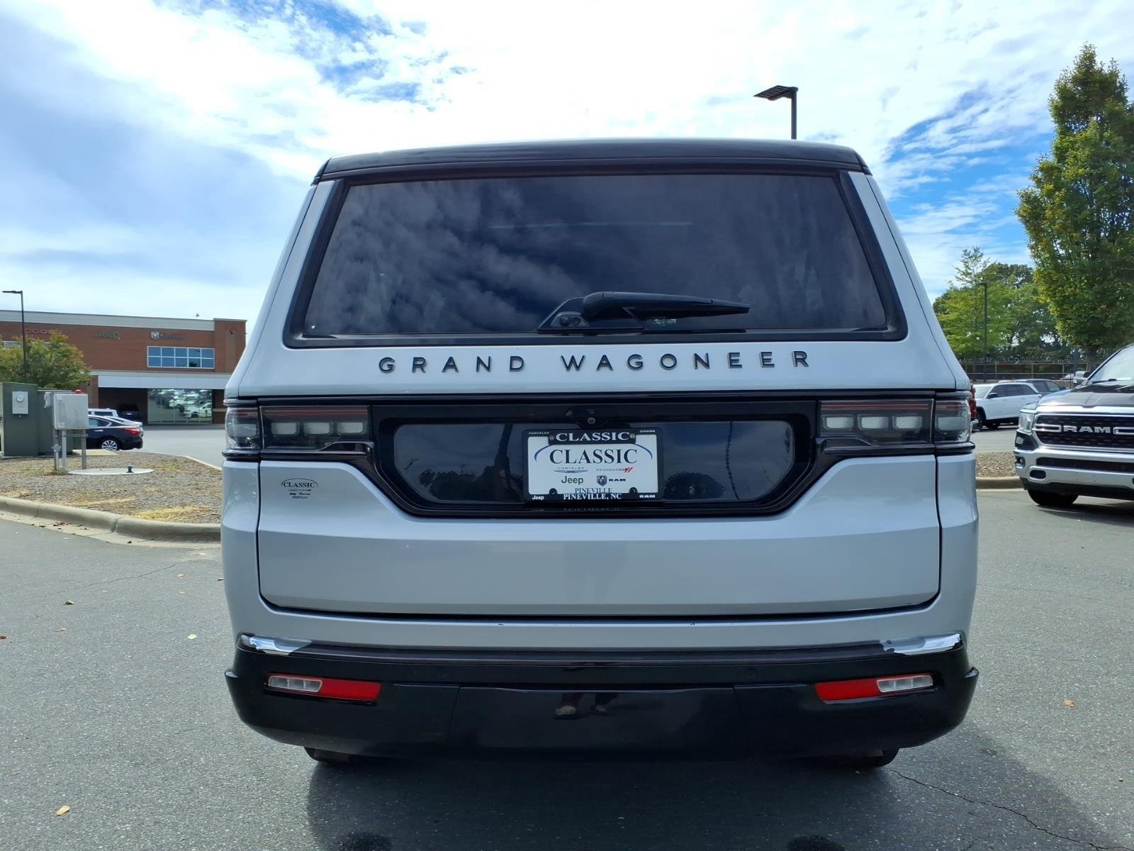 Used 2024 Silver Zynith Jeep Series II image 19