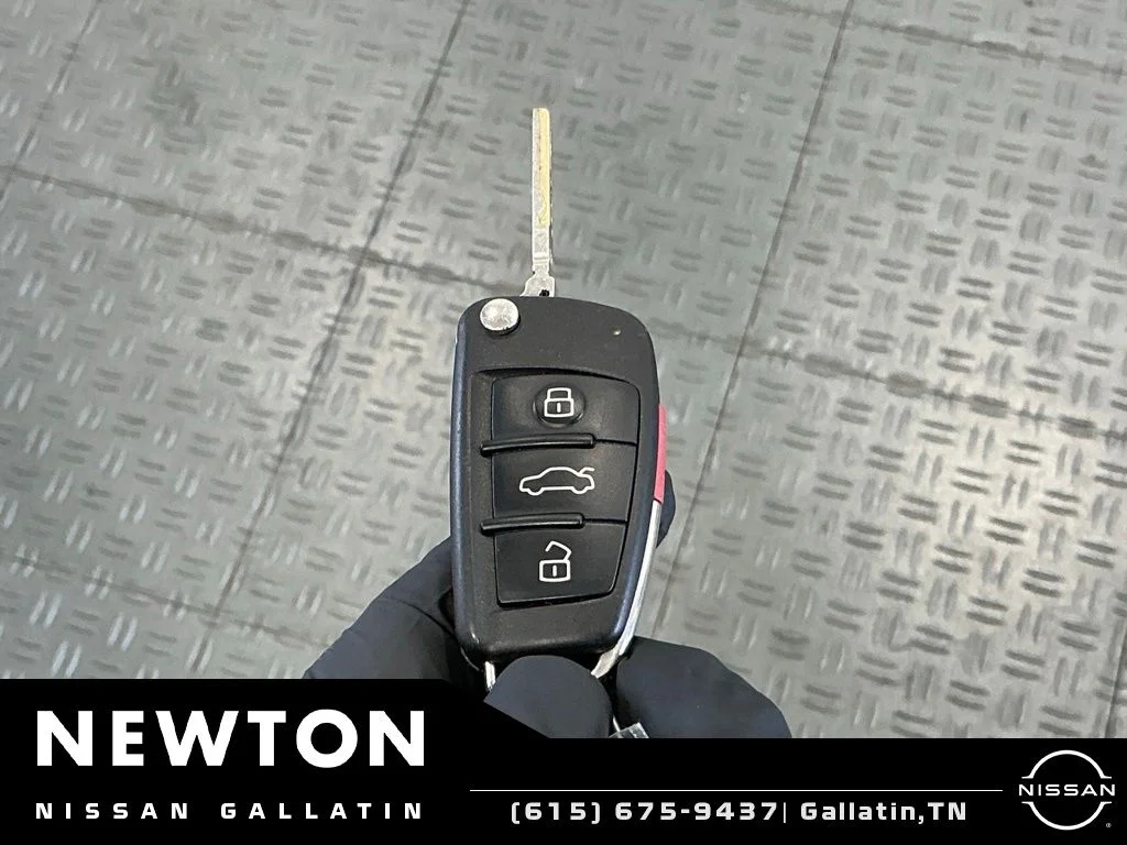 Used 2025 Arkona White Audi Premium image 46