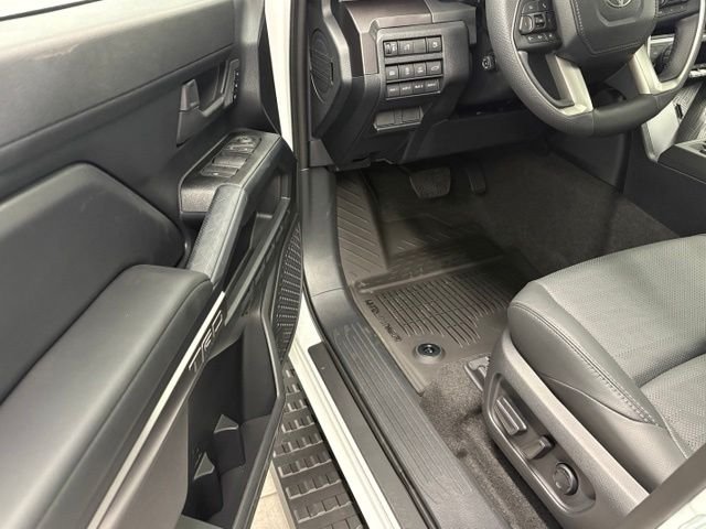 New 2026 Ice Cap Toyota 4Runner TRD Off-Road Premium image 12