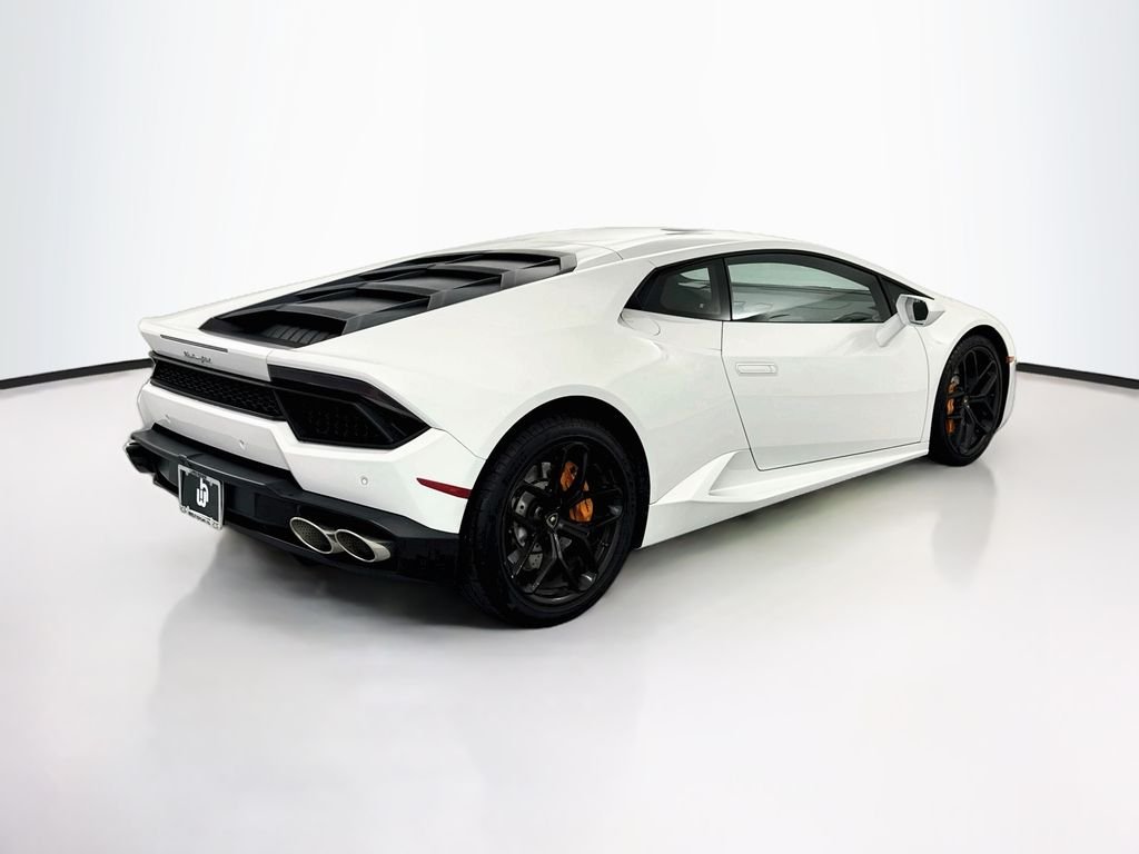Used 2017 White Lamborghini LP580-2 image 5