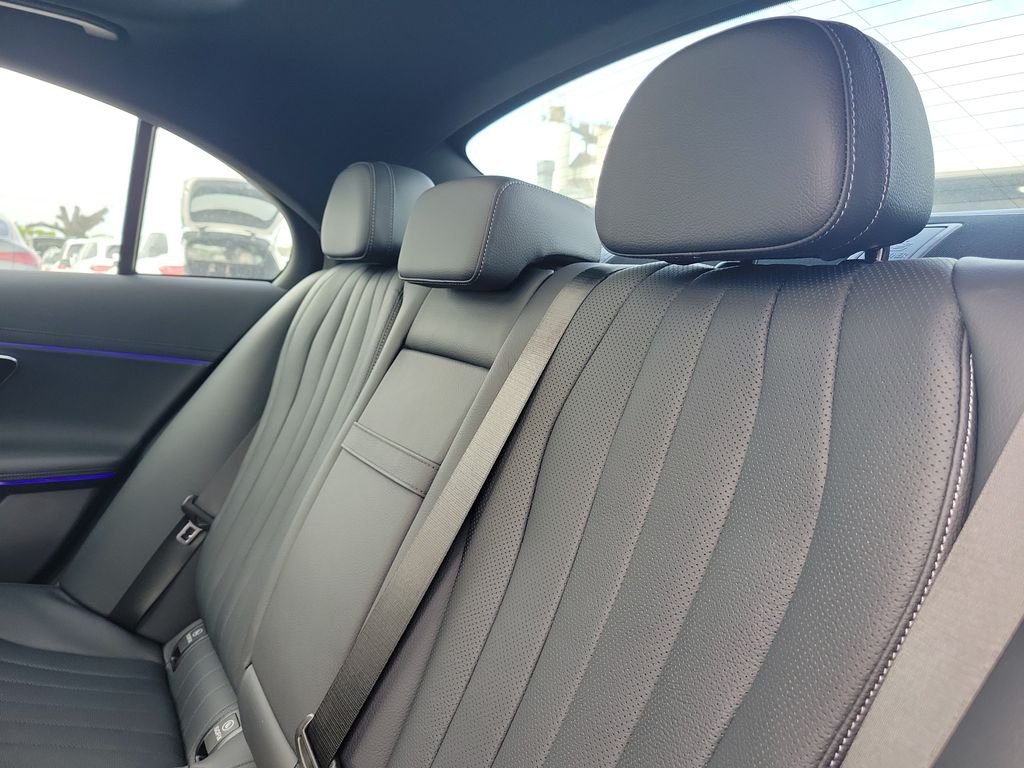 2026 Mercedes-Benz E-Class E350 - Photo 10
