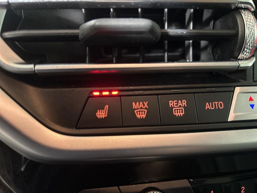 Used 2023 Aventurin Red Metallic BMW xDrive30i image 27