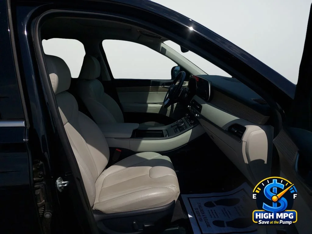 Used 2022 Black Hyundai SEL image 24