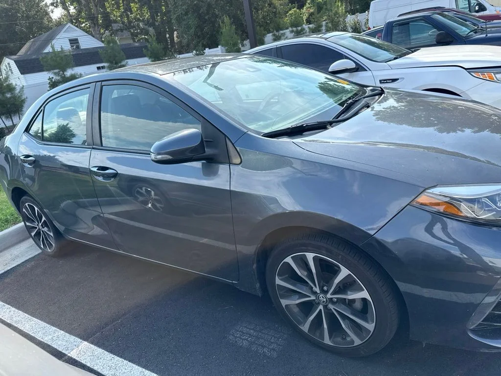 Used 2018 Gray Toyota SE image 2