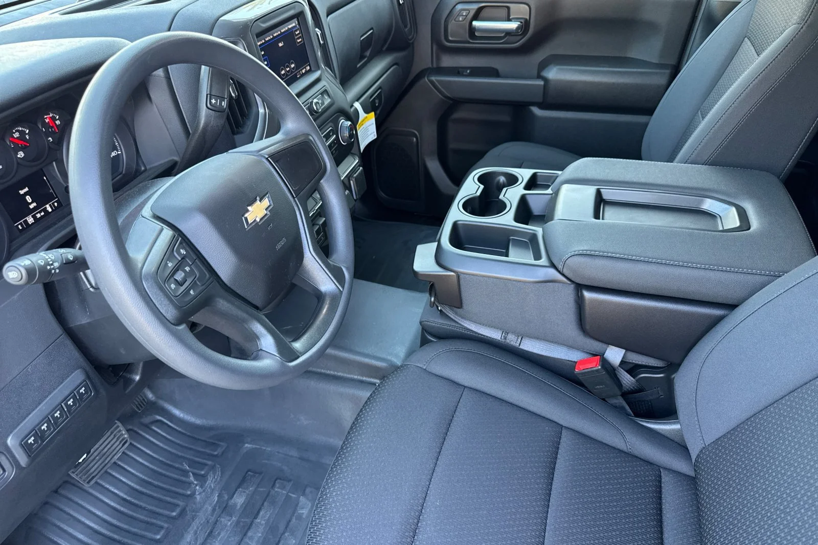 2026 Chevrolet Silverado 2500 HD WT view 9