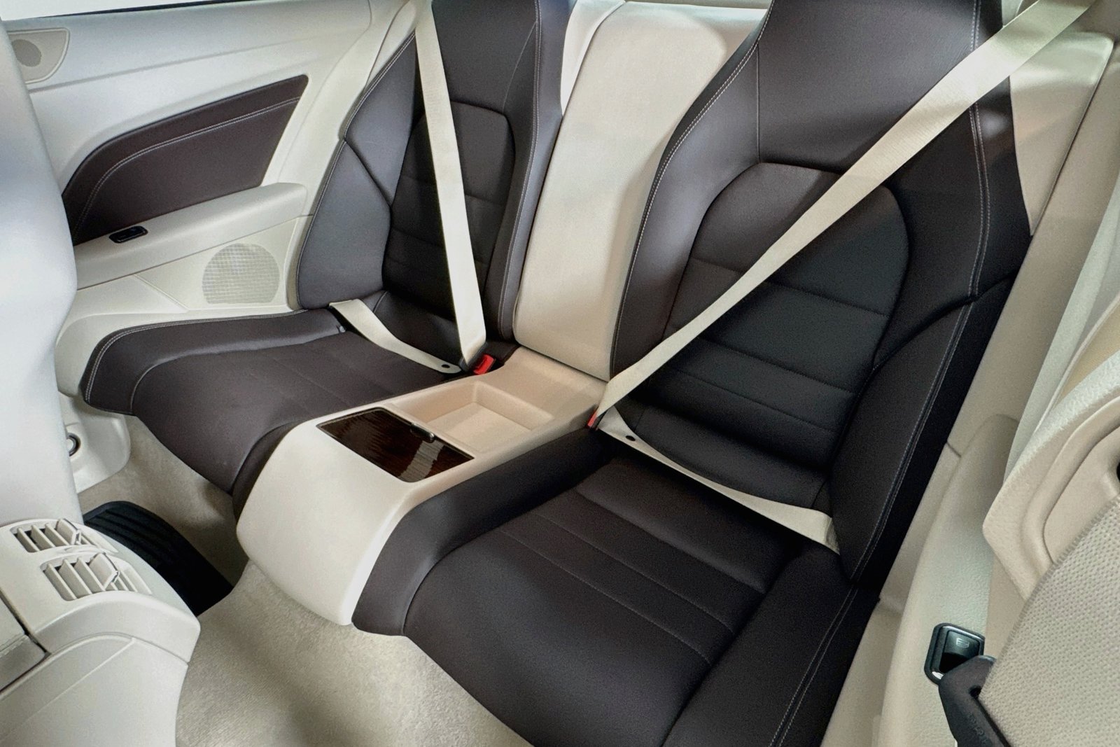 Used 2014 Polar White Mercedes-Benz E 350 image 22