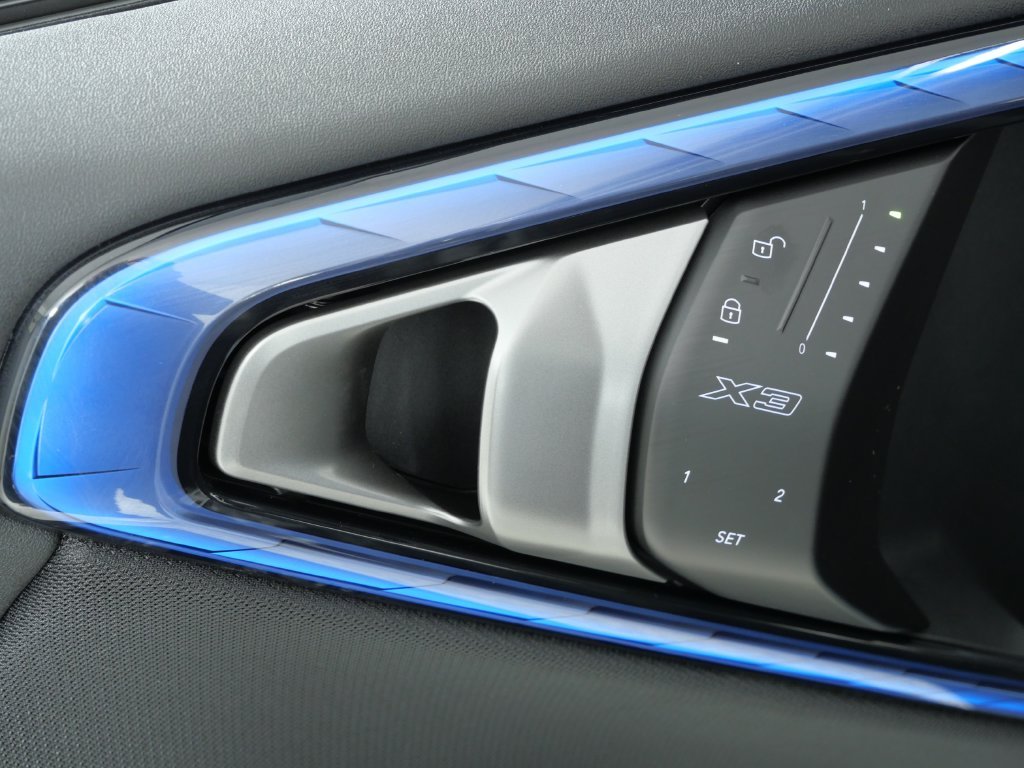 Used 2026 Gray BMW M50 xDrive image 38