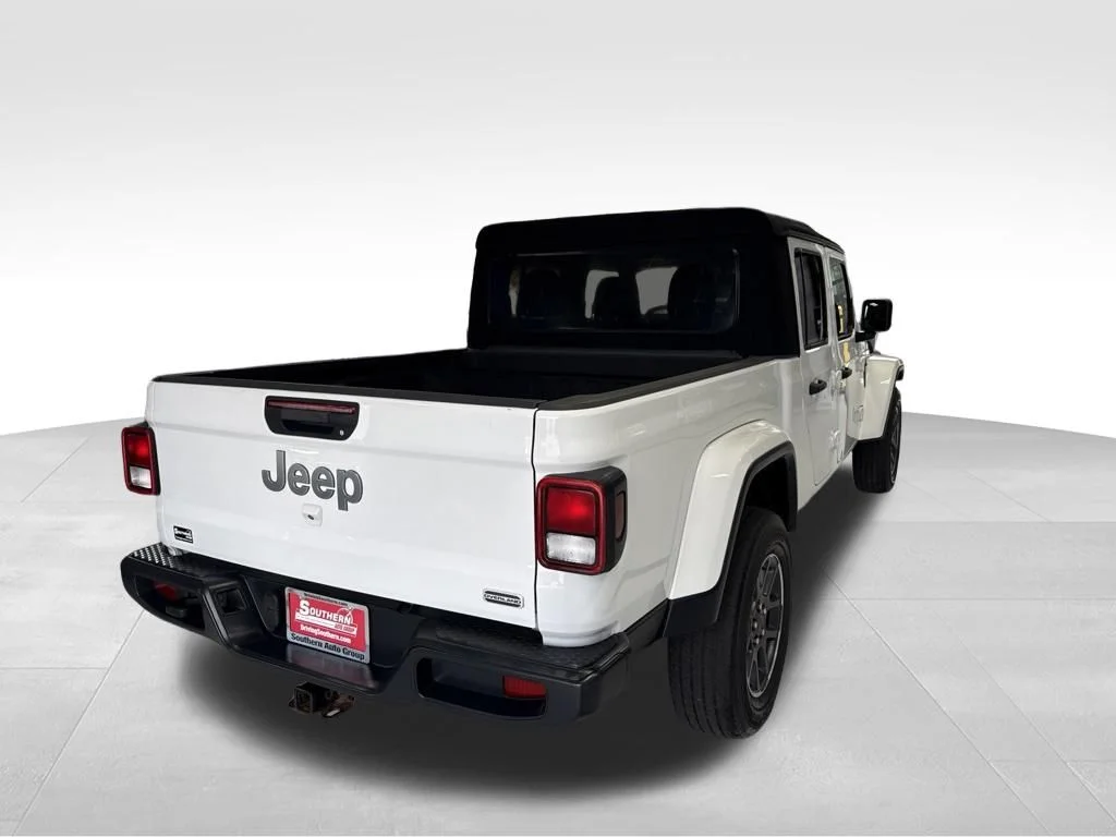 Used 2021 White Jeep Overland image 5