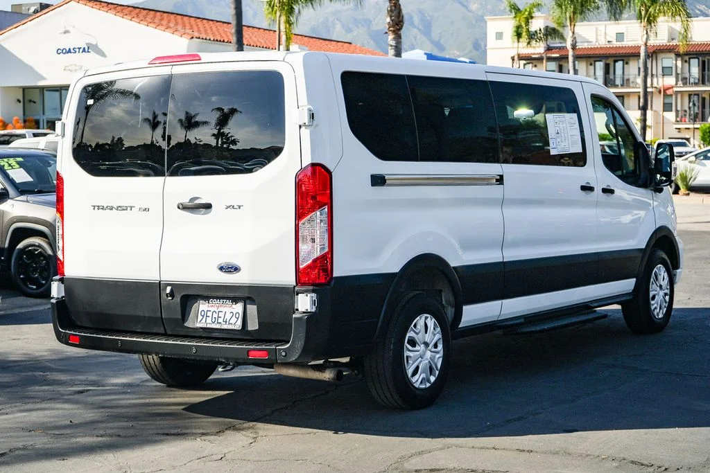 2023 Ford Transit Passenger Van XLT - Photo 6