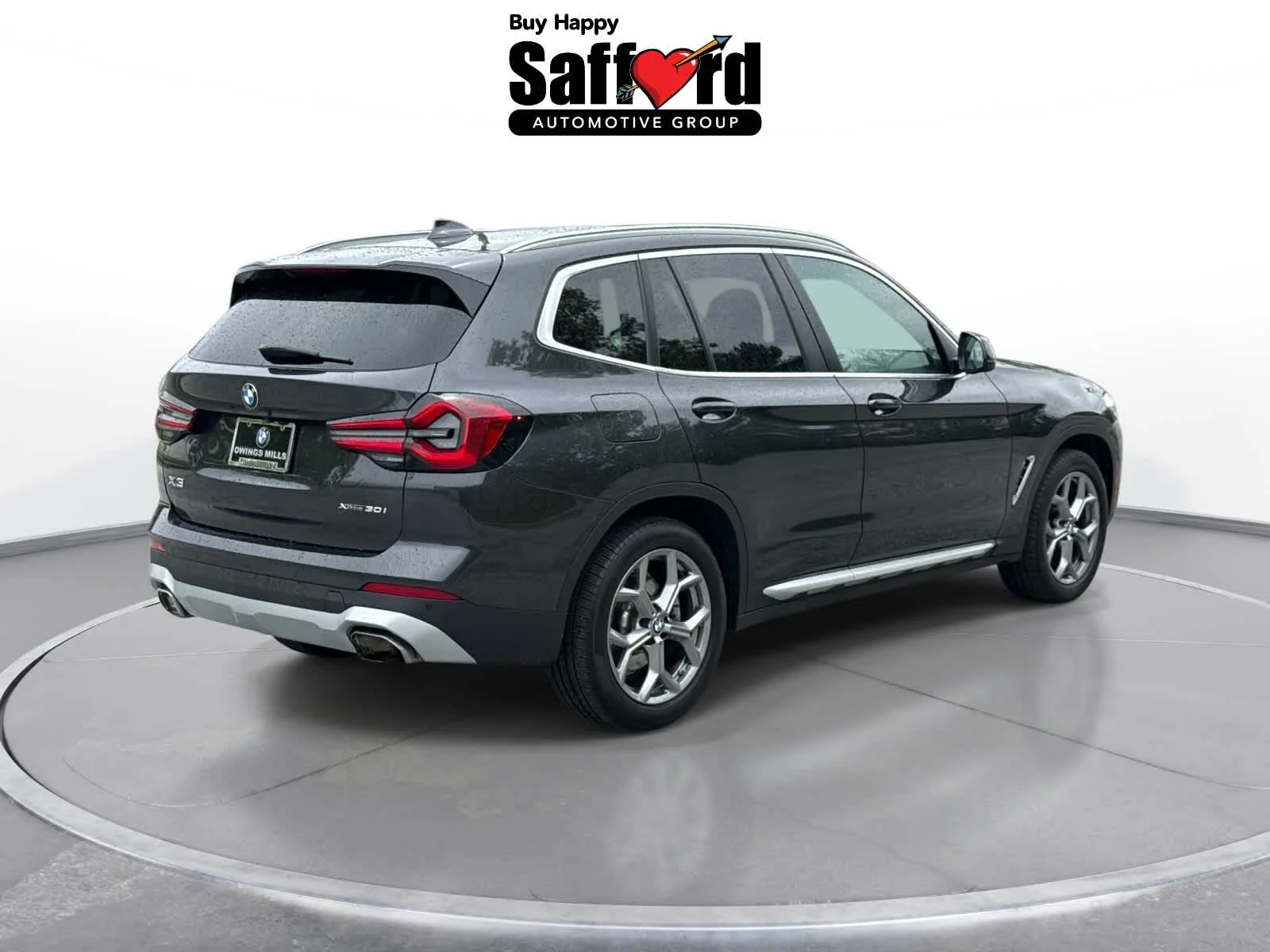 Used 2024 Dark Graphite Metallic BMW xDrive30i image 18