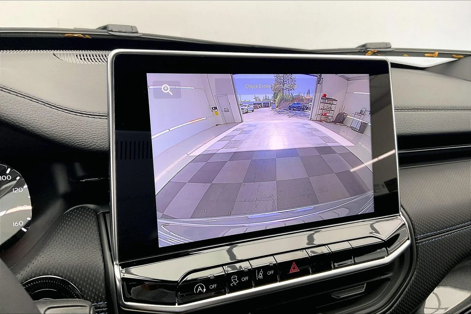 New 2026 Sting-Gray Clearcoat Jeep Latitude Altitude image 13