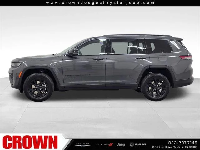 New 2026 Baltic Gray Metallic Clearcoat Jeep Laredo image 8