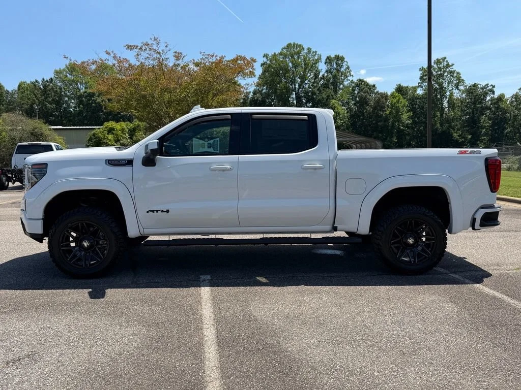New 2026 Summit White GMC AT4 image 33