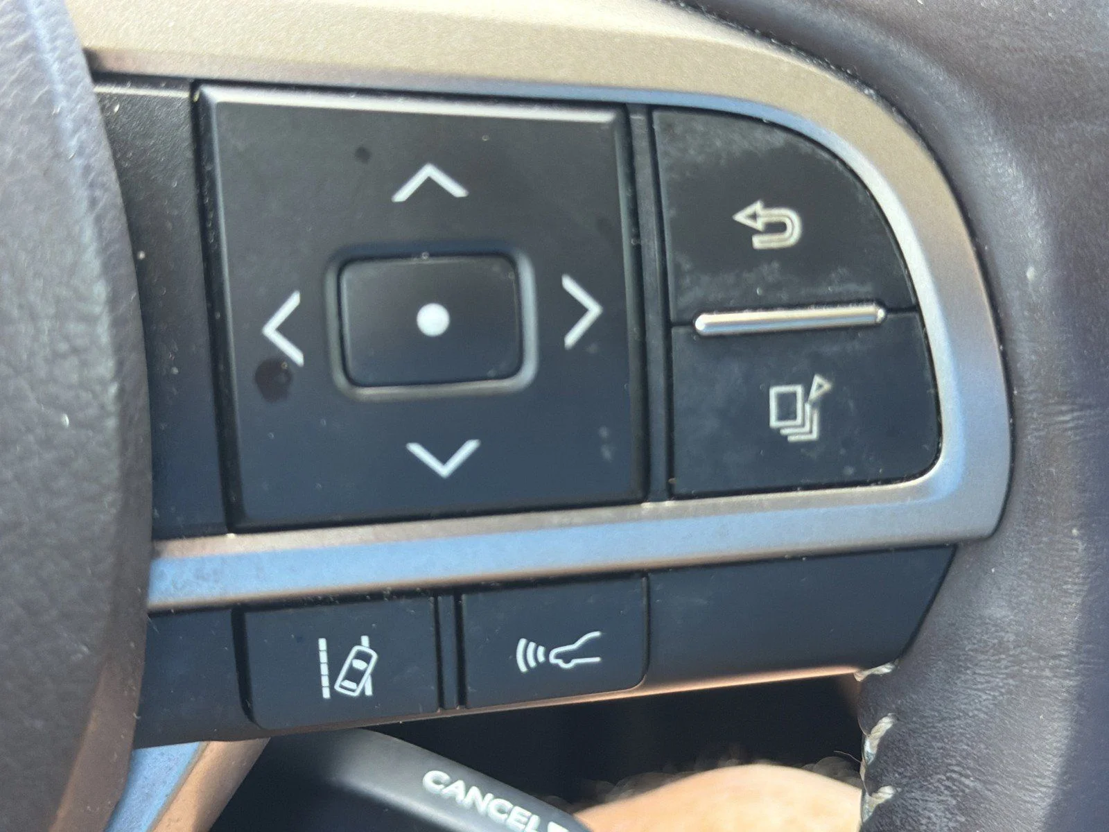 Used 2018 Silver Lexus 350L image 28