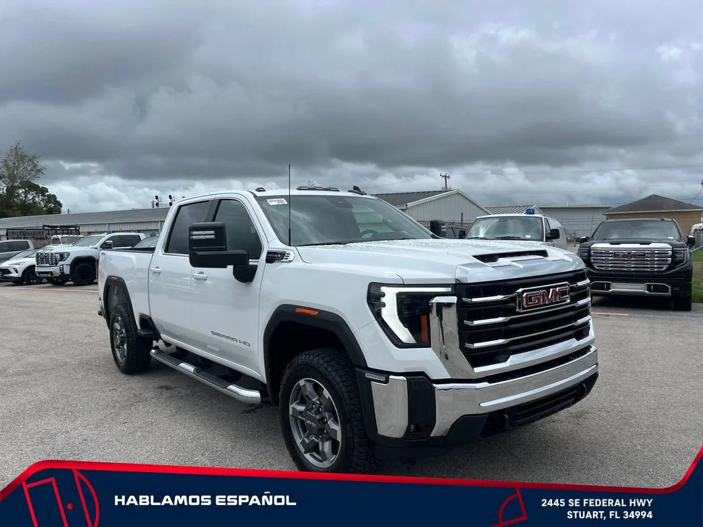 New 2026 Summit White GMC SLE image 2