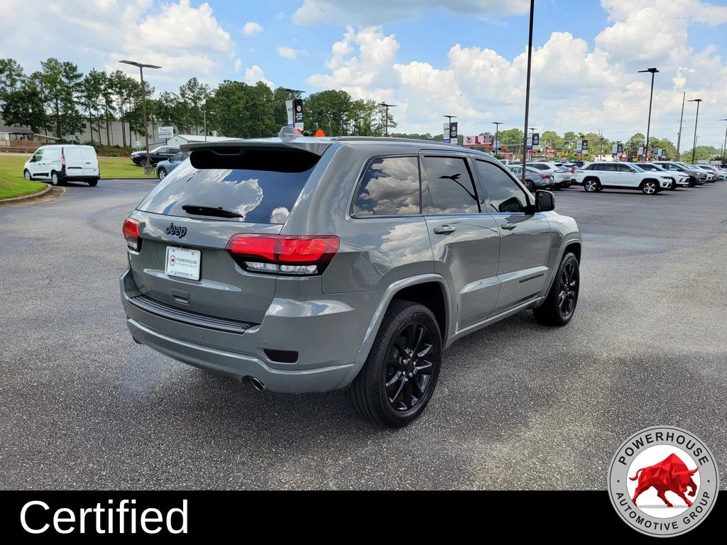 Used 2021 Gray Jeep Laredo X image 5