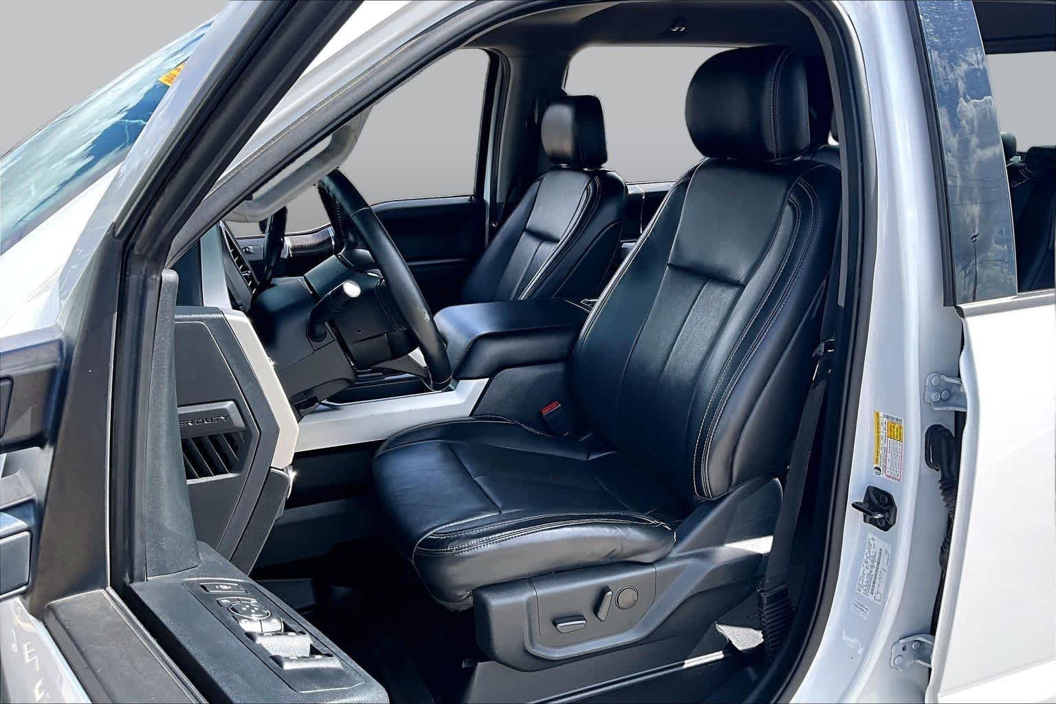 Used 2020 Oxford White Ford LARIAT image 8