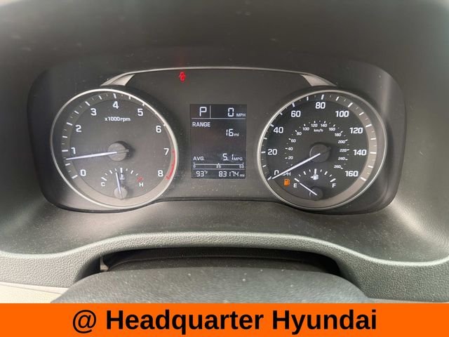 Used 2018 White Hyundai SE image 23