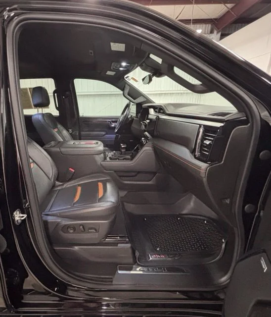 Used 2022 Black GMC AT4 image 18