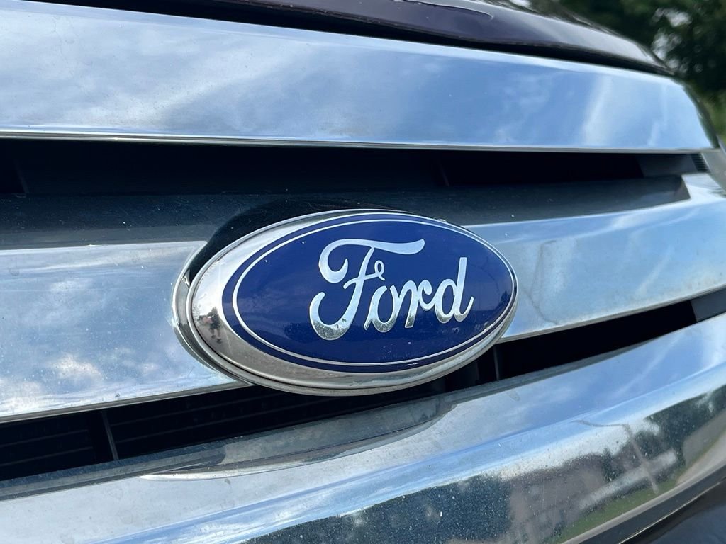Used 2012 Red Ford SEL image 11