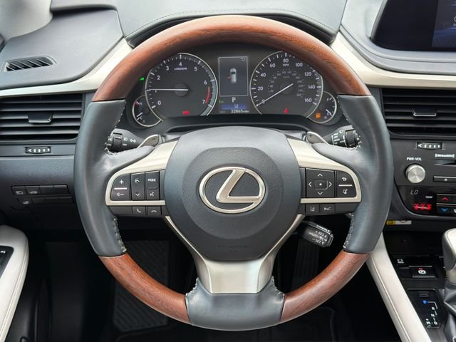 Used 2022 White Lexus 350 image 14